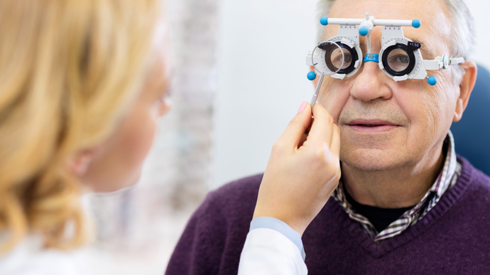 Određivanje-dioptrije_bluevision